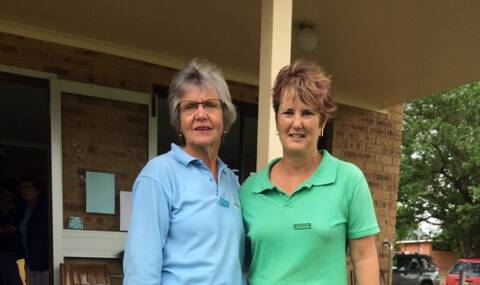 Carol Dwyer (Gloucester) with Katrina Strick (Taree) prior to playing the
decider in Bronze division. Photo supplied