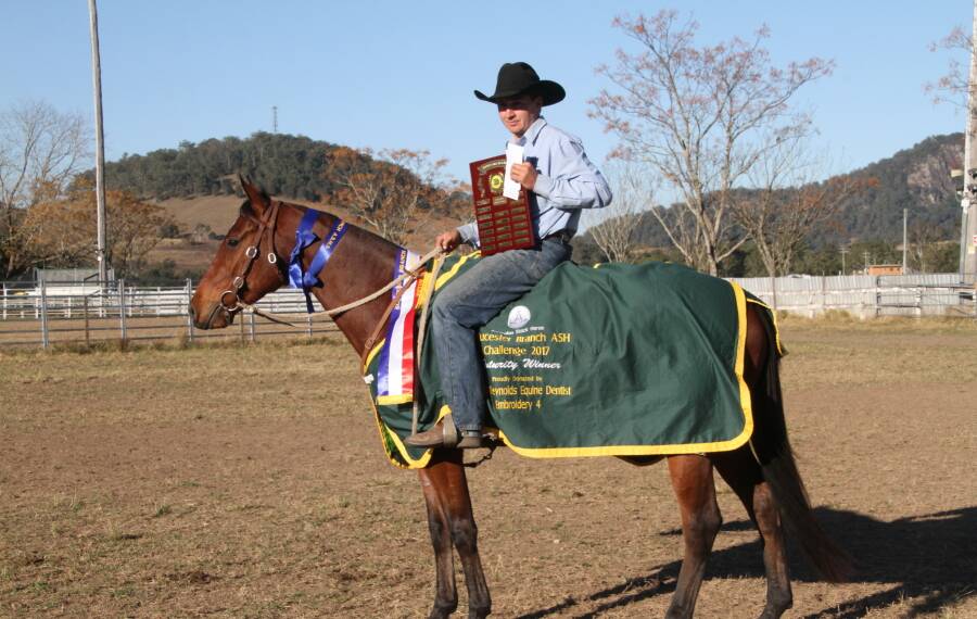  Top prize: Nick Horn was the overall winner across the four rounds of the 2017 Stock Horse Futurity Challenge. Photo: Supplied