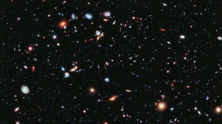 The TMT will capture much sharper images of distant galaxies like these. Photo: NASA