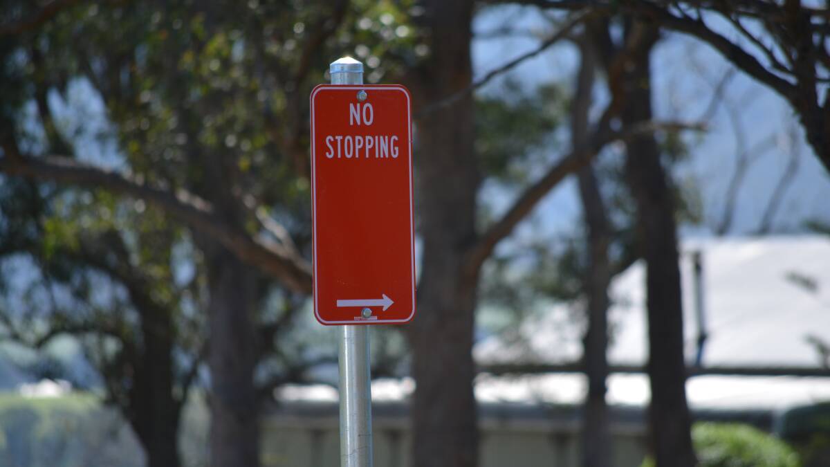 Mayor John Rosenbaum says No Stopping signs on Fairbairns Lane are unlikely to be removed.