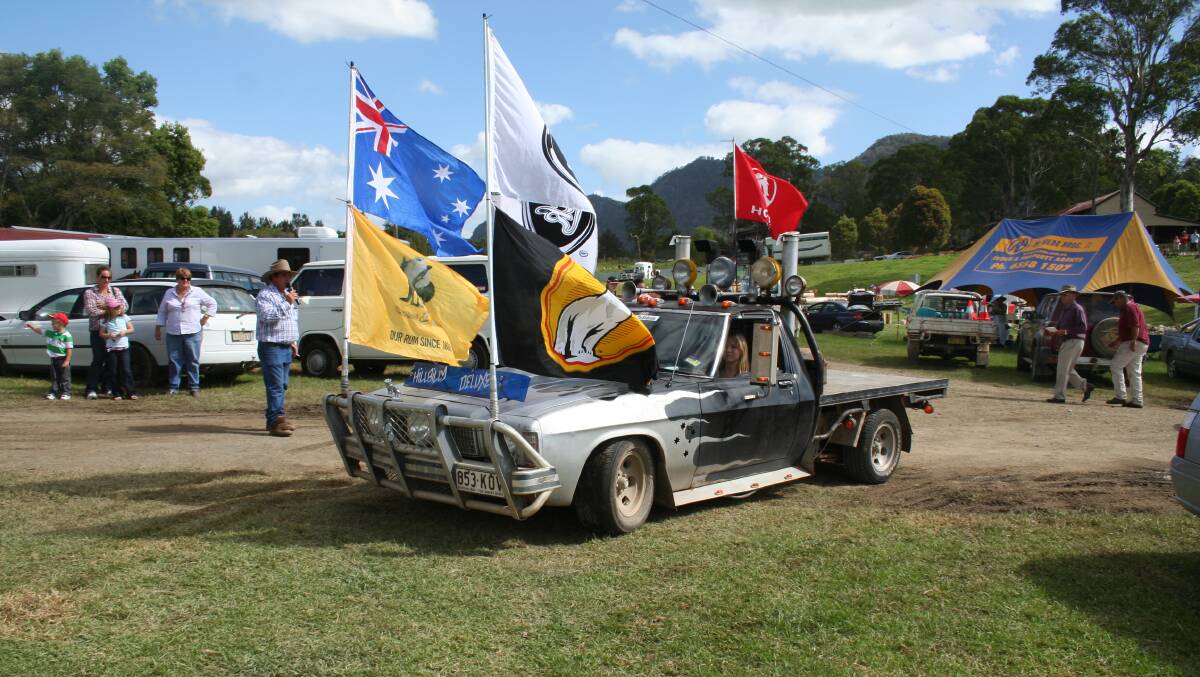 A ute at the 2009 Gloucester Show.