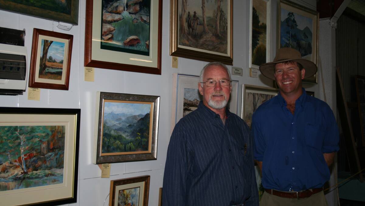 Art judge Ron Hindmarsh and show president James Hooke at the 2009 Gloucester Show.