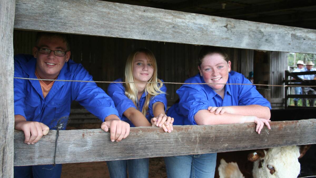 Danyon Wilkinson, Tegan Marie and Mikayla Donkin at the 2011 Gloucester Show.