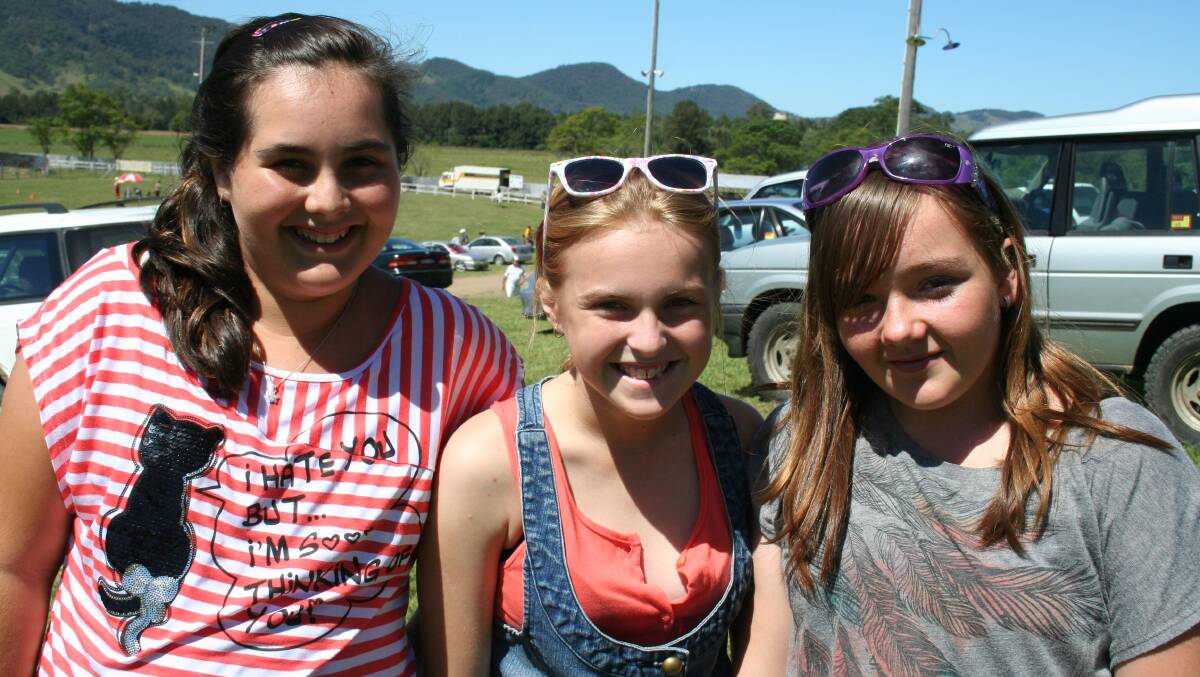 Amber Franks, Jessica Anniwell and Emily Davey at the 2012 Gloucester Show.