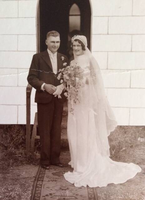 Eric and Mona Carson on their wedding day in 1936.