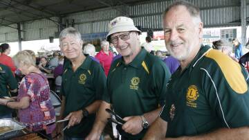 Lions Club members keeping the pride well fed at last year's event. Picture by Rick Kernick.