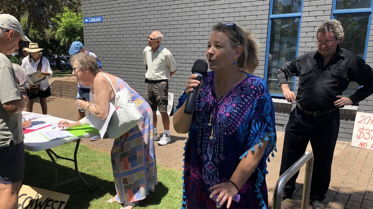 No MidCoast Council Move to Masters spokeswoman Katrina Pearson addressing a protest at the Forster chambers in April 2019.