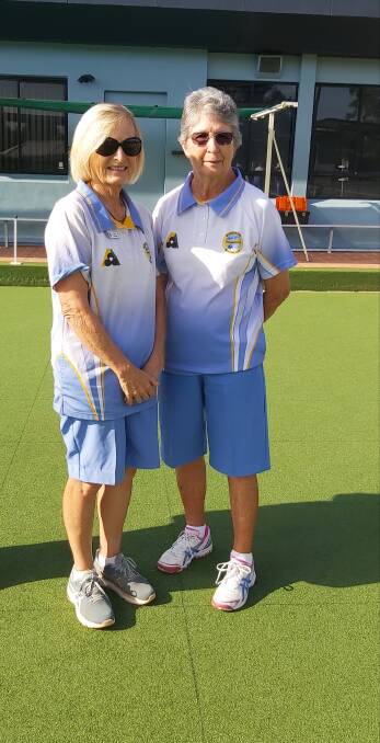 Lorraine Ratcliffe and Penny Gibson, winners of the Thelma Bolton Pairs. Picture supplied.