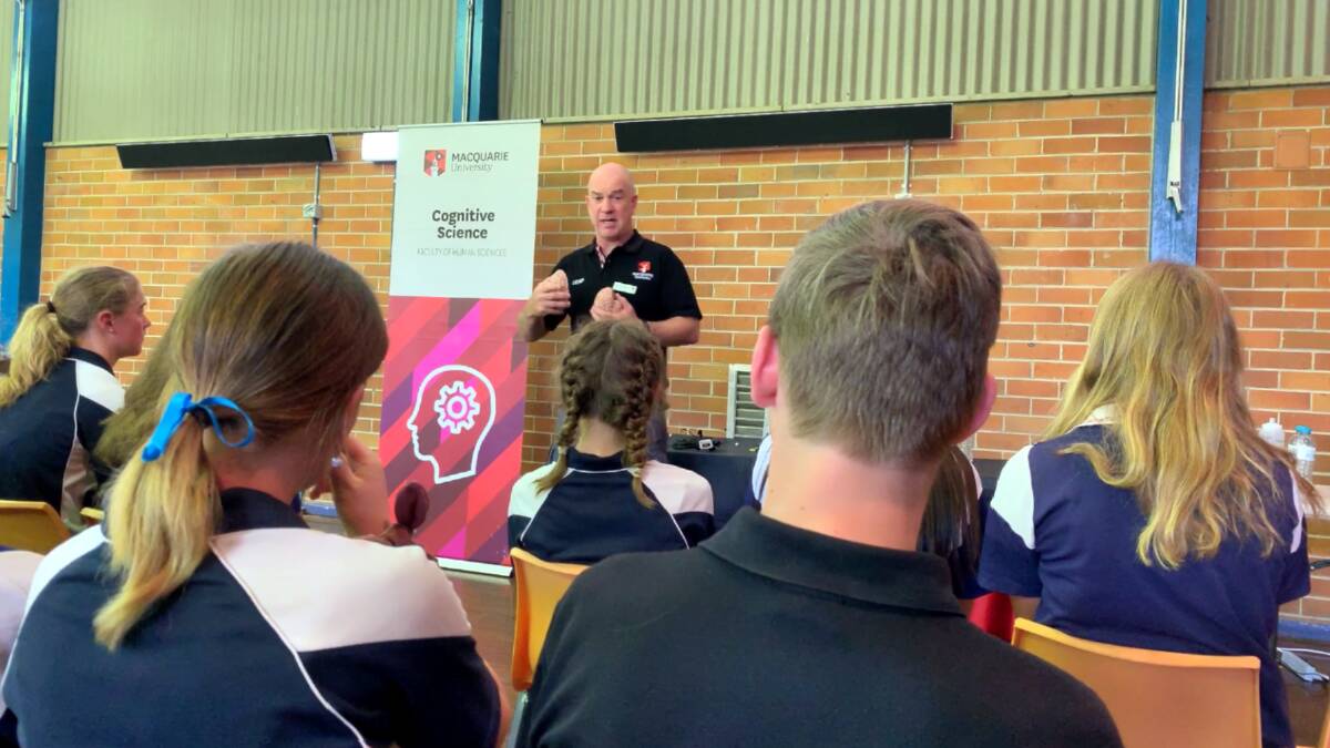 2019 Mid North Coast Roadshow: Cognitive Science Faculty Show with Professor Mark Williams and year 10 students. Photo: supplied