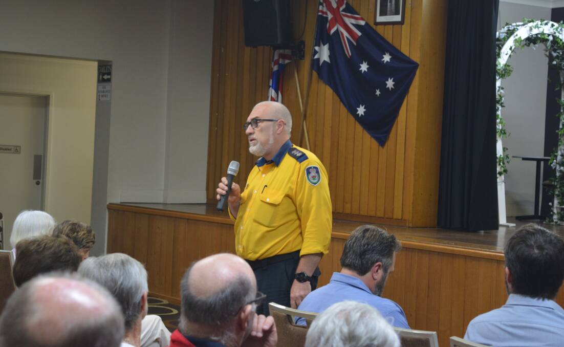 Stuart Robb from NSW RFS talking about the bushfire situation.