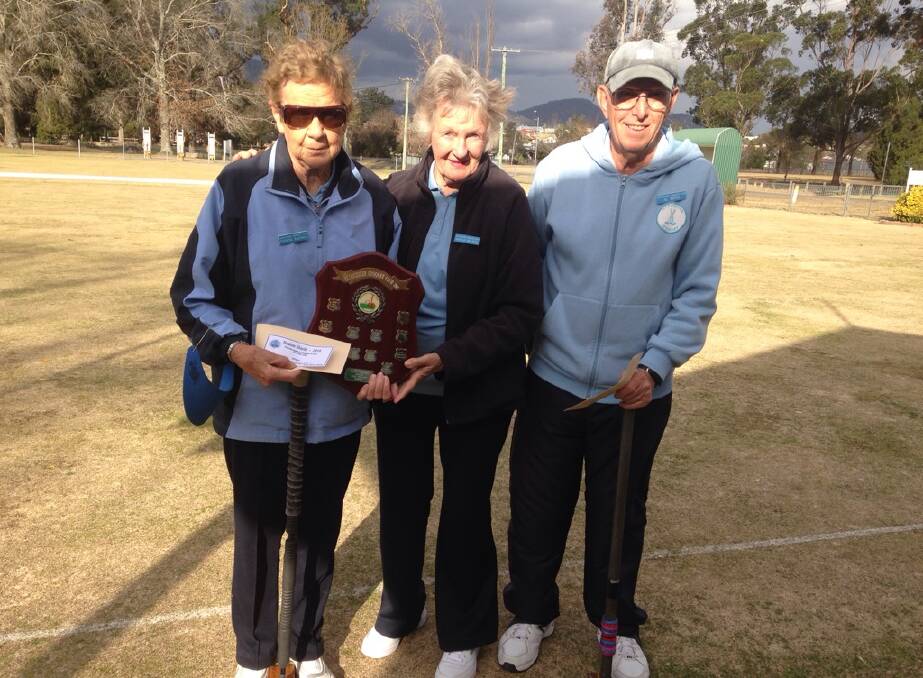 Beaton Handicapped Singles winner Yvonne Bagnall with sponsor Shirley Beaton and runner up Al Minis. Photo supplied