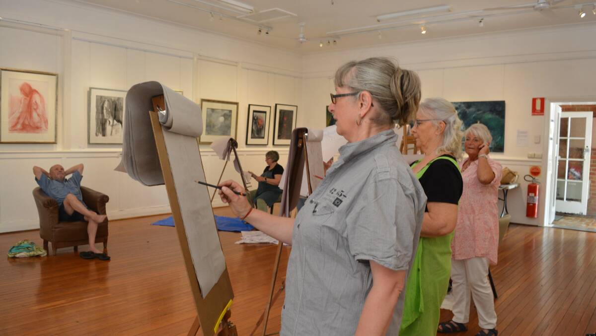 Gloucester Gallery director Rachel Saunders gives the workshop a go. Photo Anne Keen