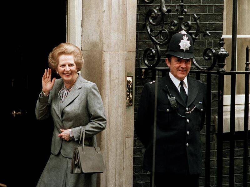 A Margaret Thatcher handbag is wanted for a bag exhibition in London's Victoria and Albert Museum.