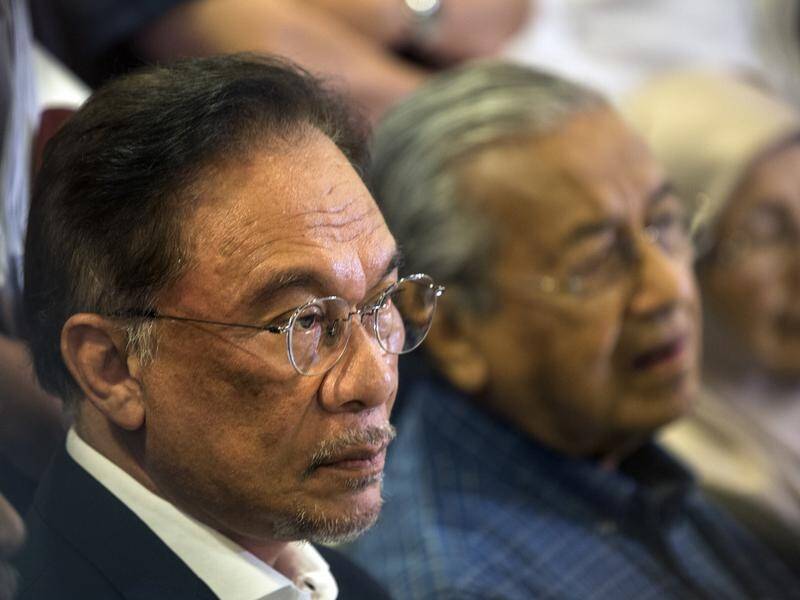 Anwar Ibrahim says he's "ready to give my statement to the police immediately".