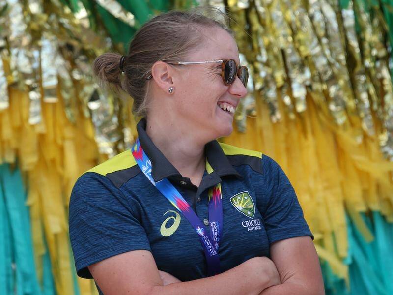Alyssa Healy sent rival Dane van Niekerk a congratulatory text, believing they were out of the Cup.