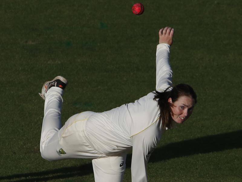 Australia Test spinner Amanda-Jade Wellington took 2-16 in Adelaide's WBBL match against Hobart.