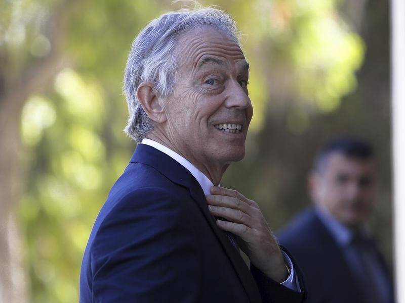 A week after former PM Tony Blair's knighthood, a million Brits sign petition to have it rescinded.