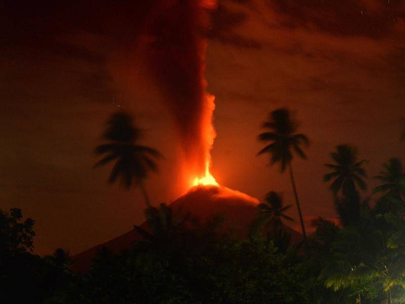 The volcano on Indonesia's Sulawesi island has erupted but isn't threatening flights.